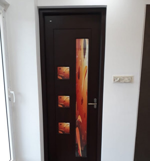 ILEAF DOORS